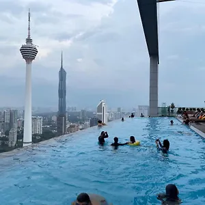 Faced Platinum Klcc , كوالالمبور ماليزيا